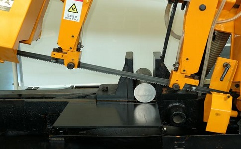 麻涌镇数控带锯床自动送料精度会出现偏差吗？